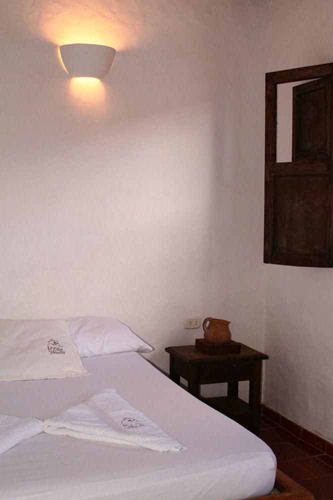 La Casa De Hercilia Boutique Barichara Exteriör bild